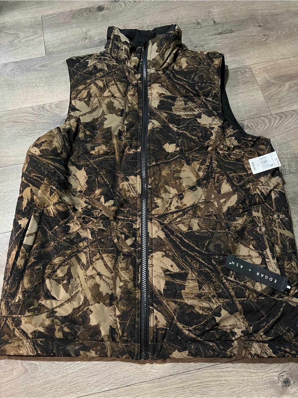Edgar & Ash Camo  Reversible Puffer Vest Size Medium New